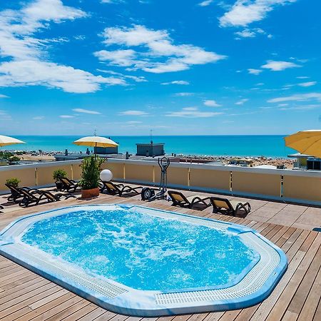 Hotel Victoria Bibione Exterior photo