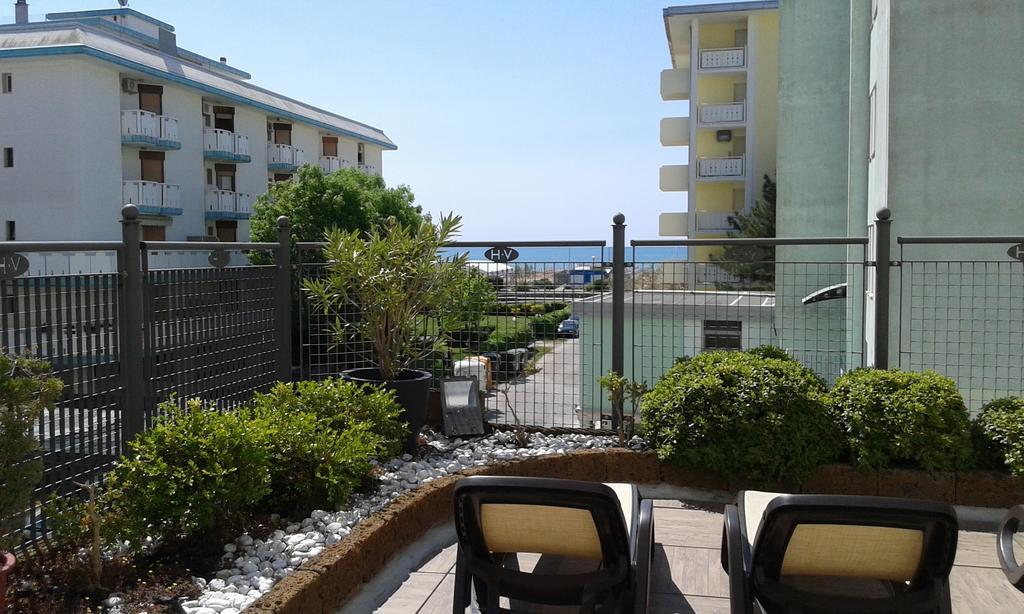 Hotel Victoria Bibione Exterior photo