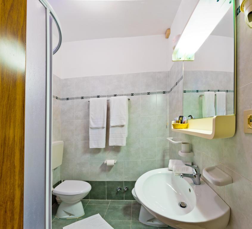 Hotel Victoria Bibione Room photo