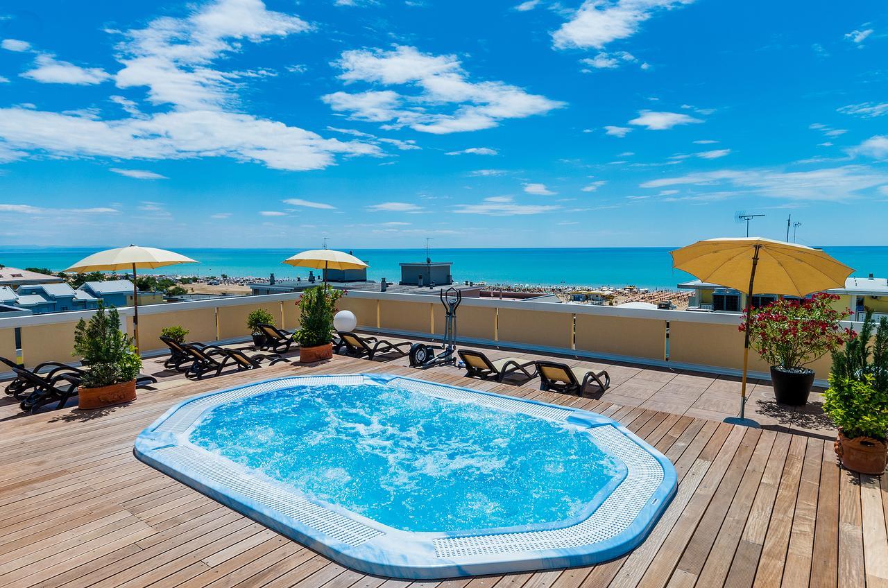 Hotel Victoria Bibione Exterior photo